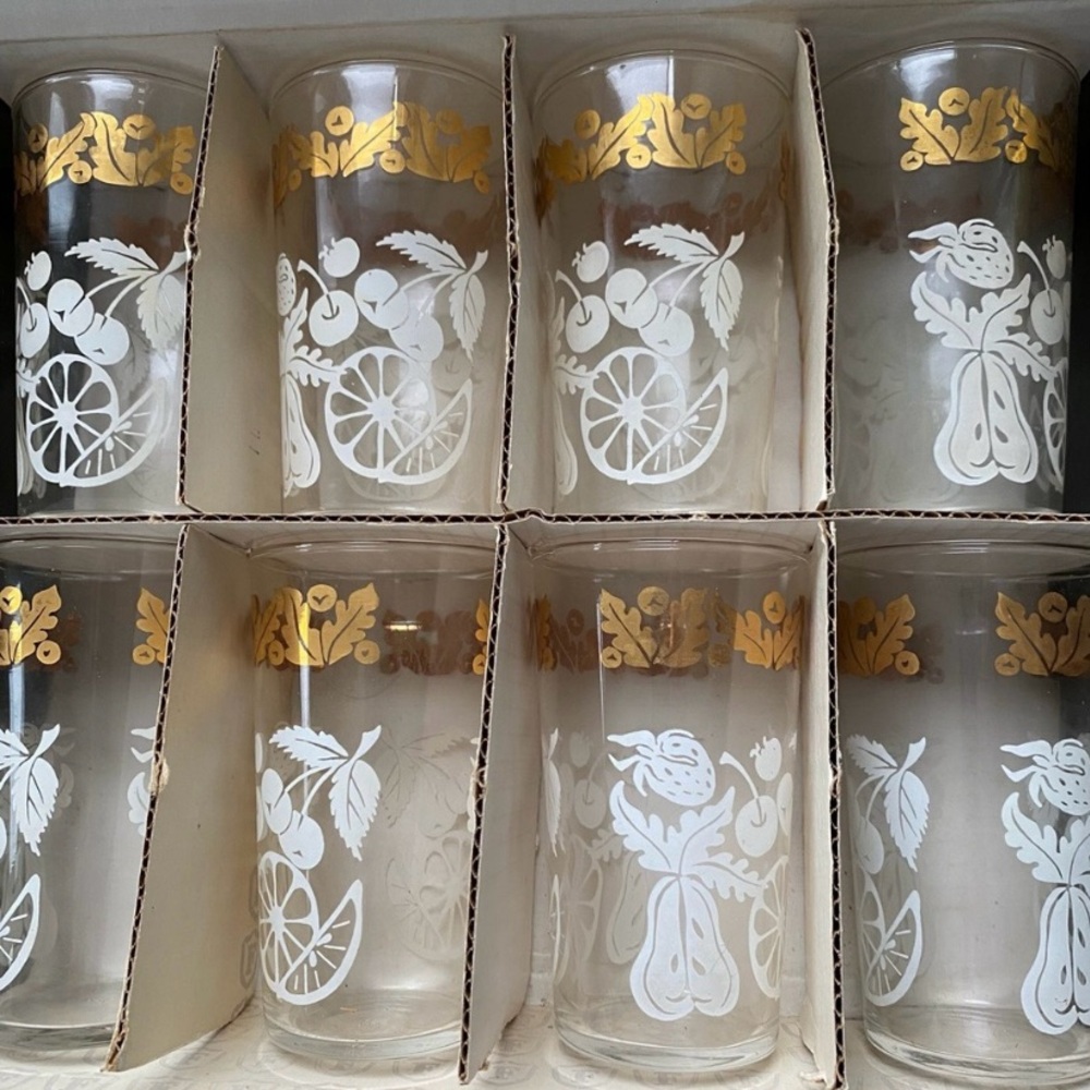 8 Vintage Federal Drinkware Glasses New in Box White Fruit Gold Leaf Design